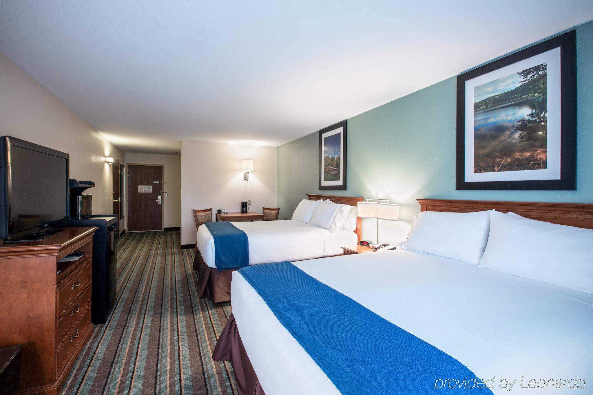 Holiday Inn Express & Suites Salamanca, An Ihg Hotel Bagian luar foto