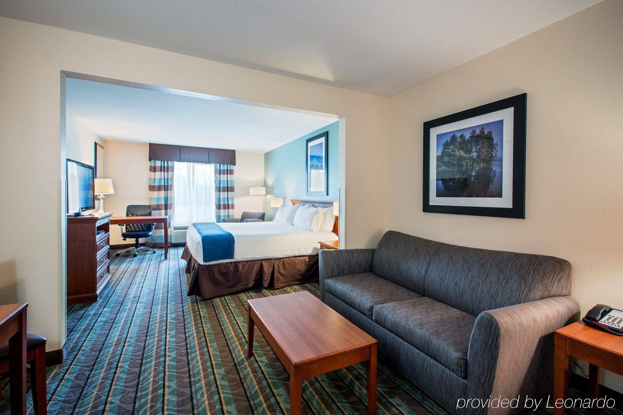 Holiday Inn Express & Suites Salamanca, An Ihg Hotel Bagian luar foto