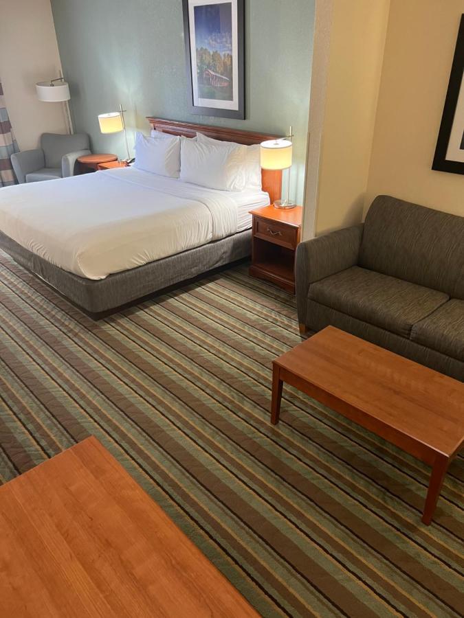 Holiday Inn Express & Suites Salamanca, An Ihg Hotel Bagian luar foto