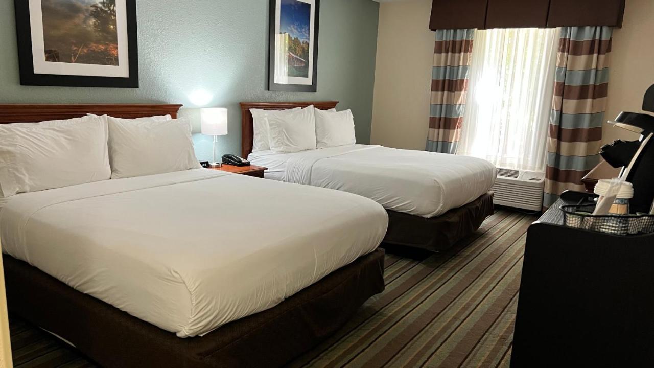Holiday Inn Express & Suites Salamanca, An Ihg Hotel Bagian luar foto